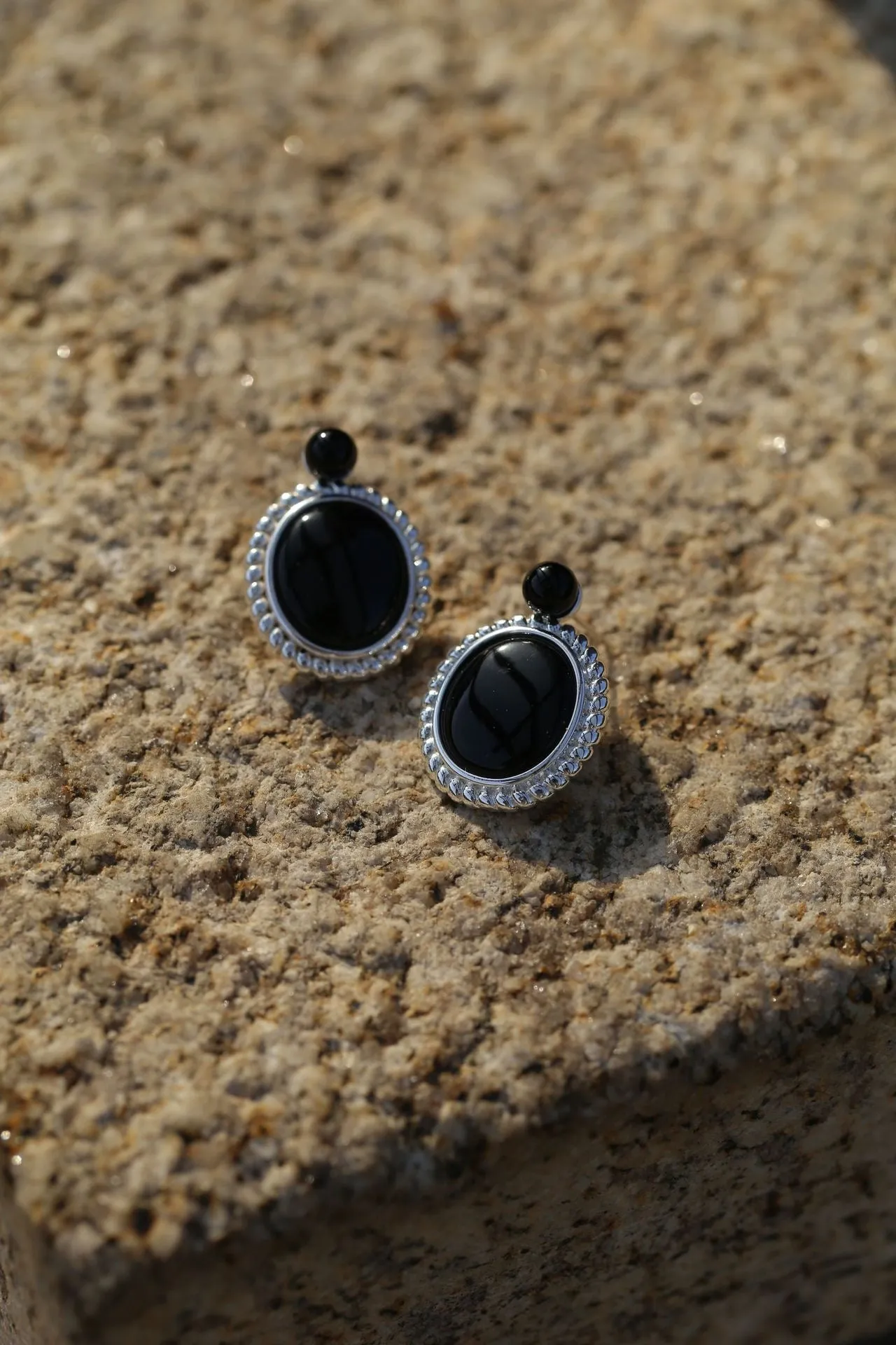 Black Onyx Oval White Shell Earrings