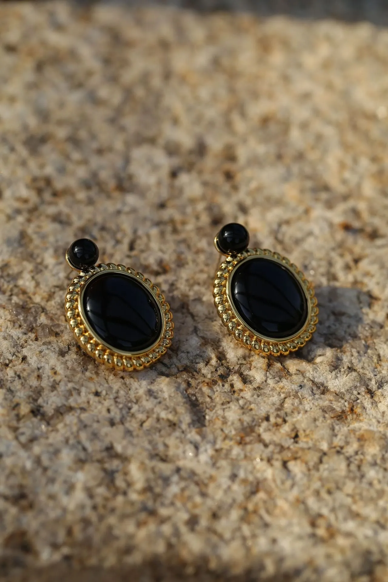 Black Onyx Oval White Shell Earrings