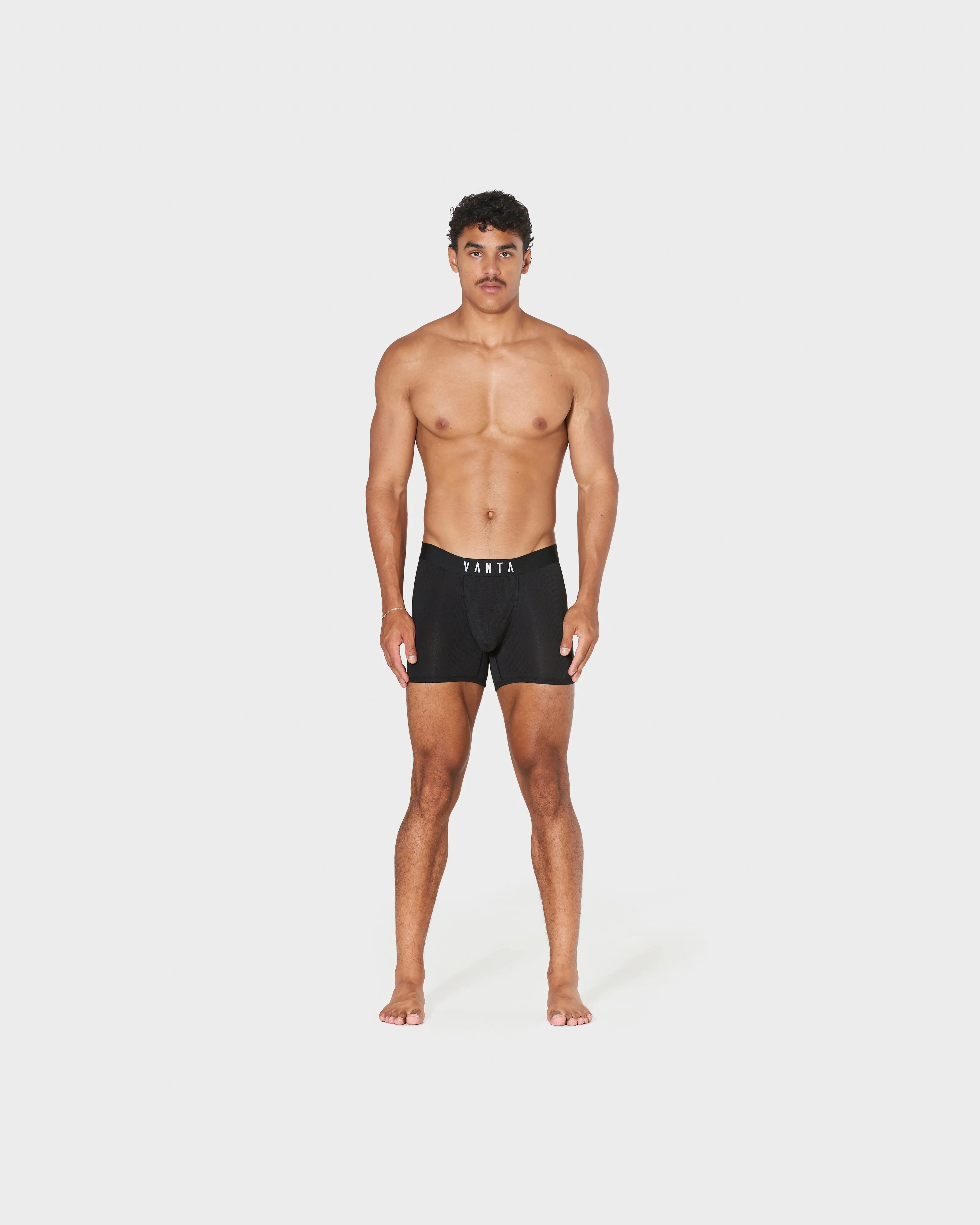 BLACK (SHORT)