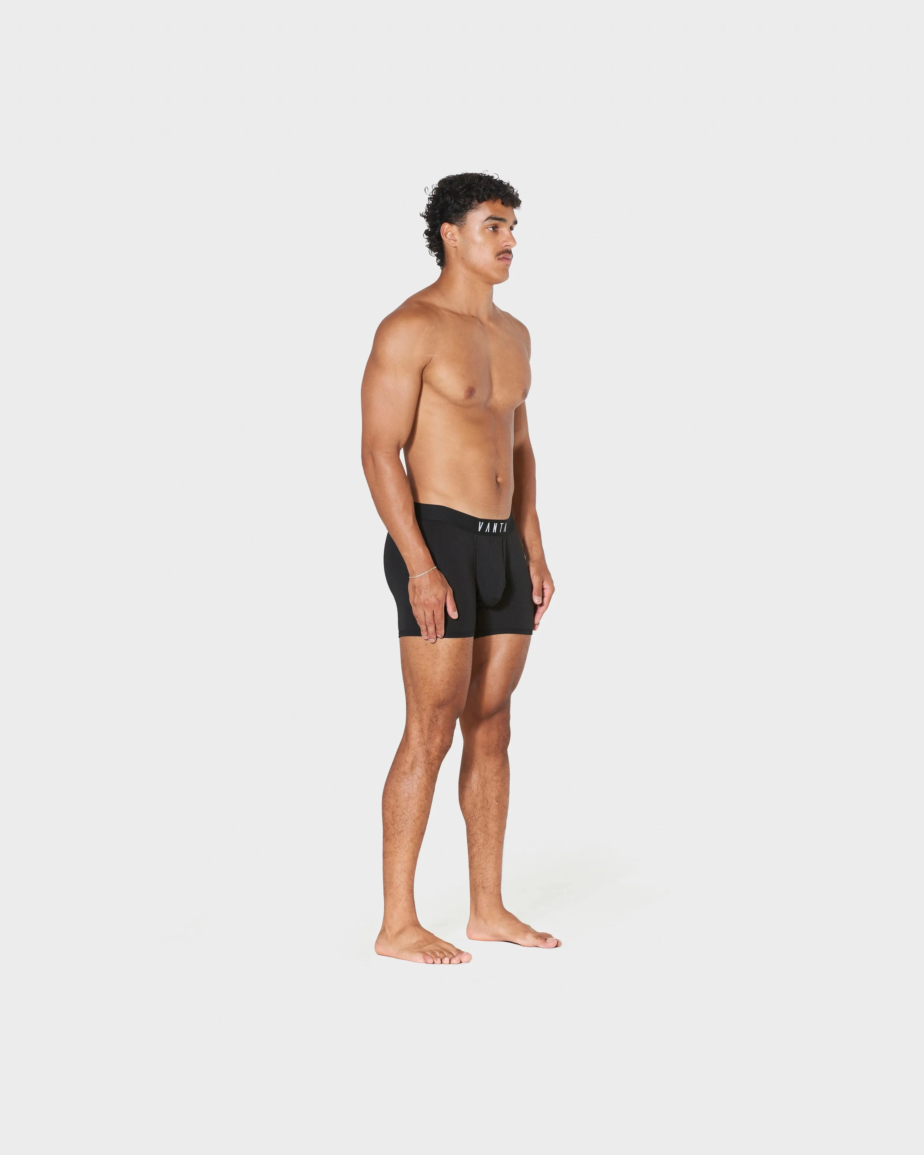 BLACK (SHORT)