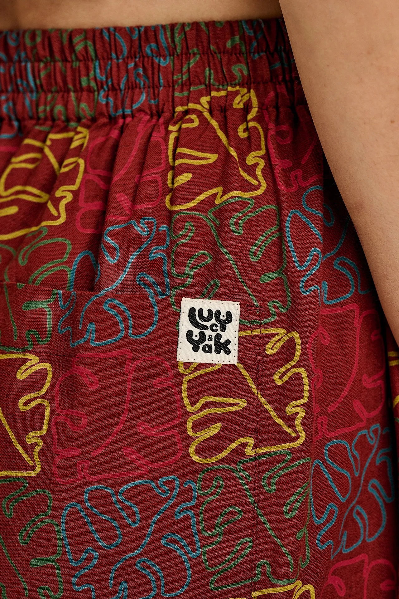 Rumi - Cotton & Linen Balloon Trousers in Red Nema Print